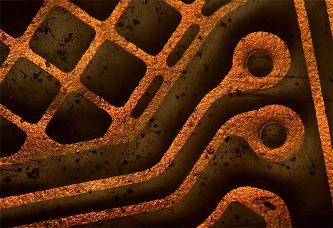 Dhyana 2100 提供sCMOS 相機可以確保高速圖像拍攝的高質量圖像標準。2100萬分辨率搭配全局快門模式下能達到驚人的每秒 450 幀，可以在圖像不失真的情況下觀察精細細節(jié)。